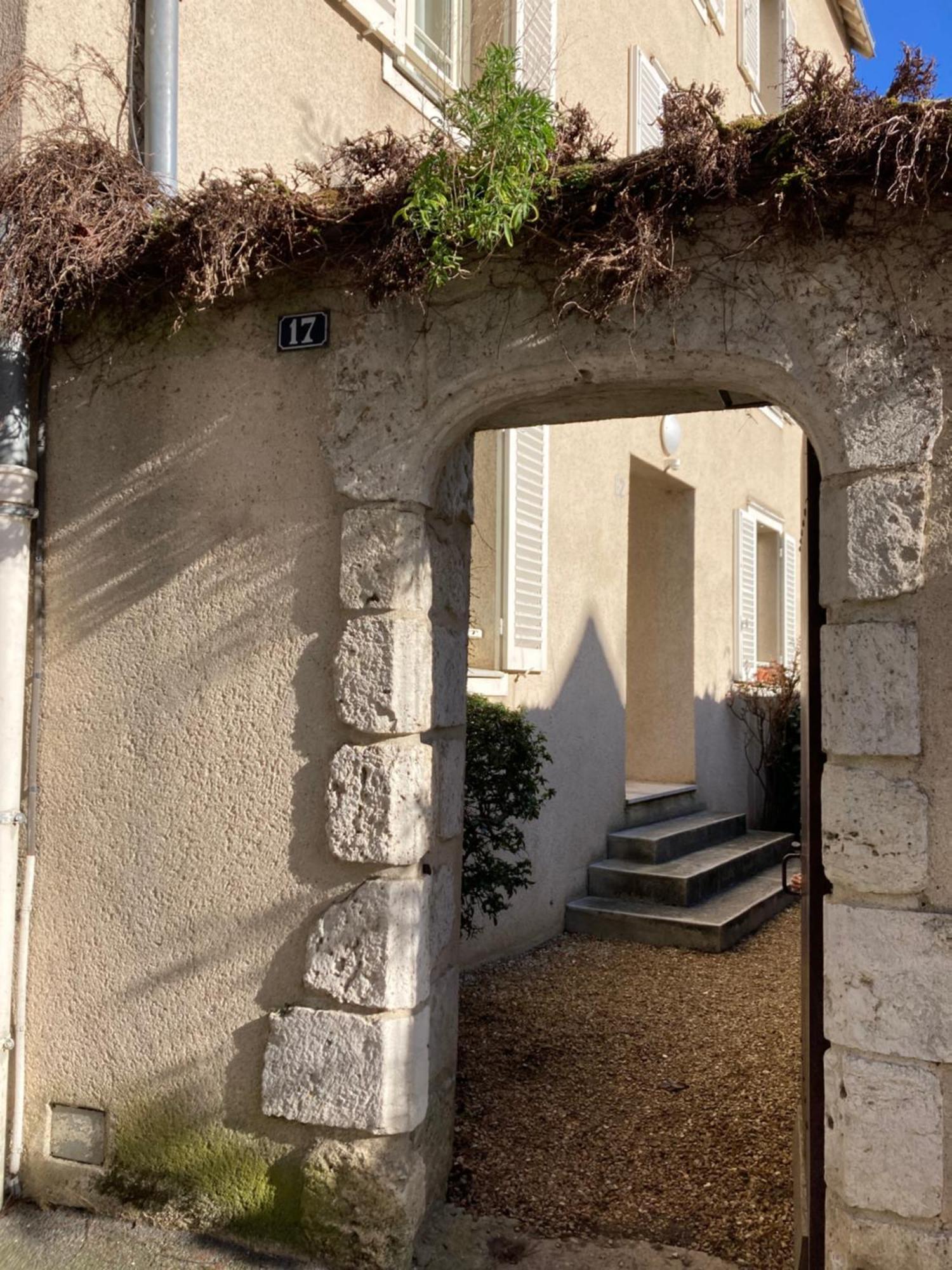 T3 De 55M2 Au Centre De Chartres Avec Parking Lägenhet Exteriör bild